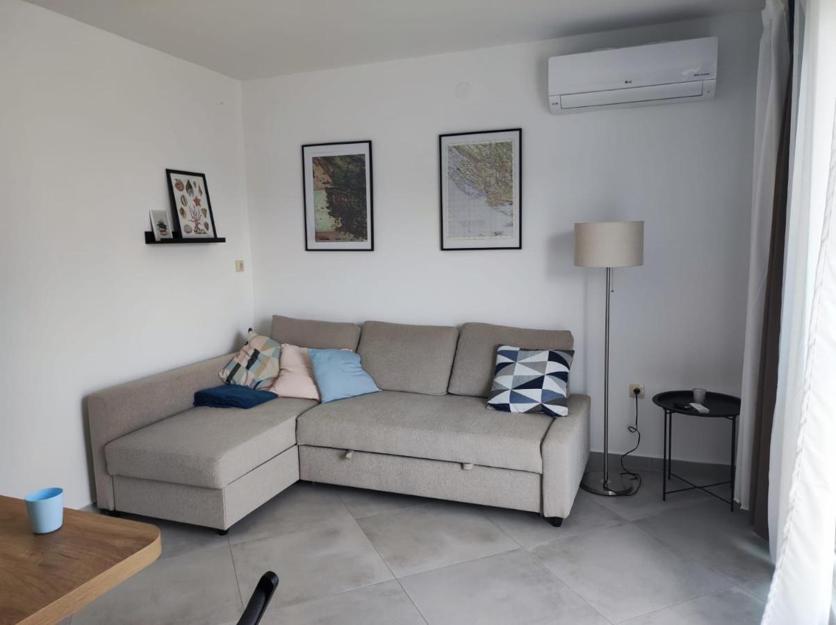 Apartmani Rak Ražanj 외부 사진