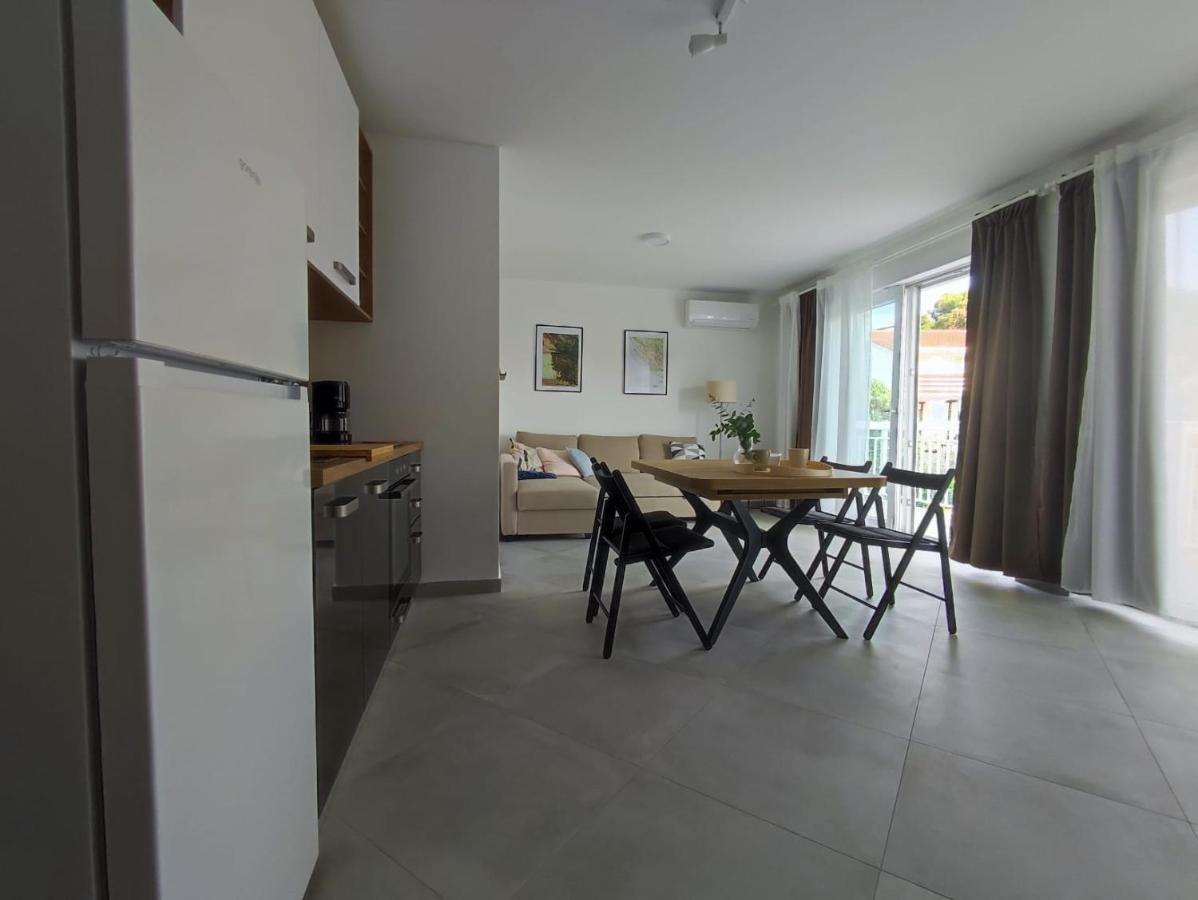 Apartmani Rak Ražanj 외부 사진